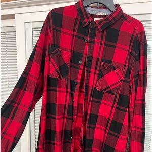 Ultimate Soft Flannel red/black Buffalo plaid men’s long sleeve shirt.